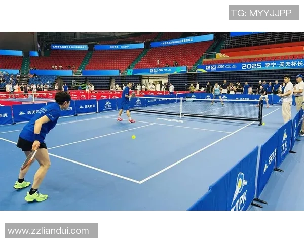 聚焦激烈体育赛事展现运动精神与团队力量的精彩角逐震撼盛况